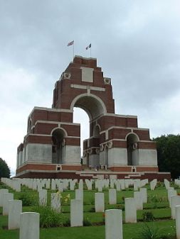 300px-Thiepval_Memorial_to_the_missing