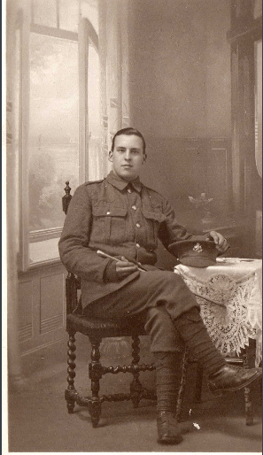 Screenshot-2018-7-6 Vincent Cooke (B4) circa 1915 (Photo 34)